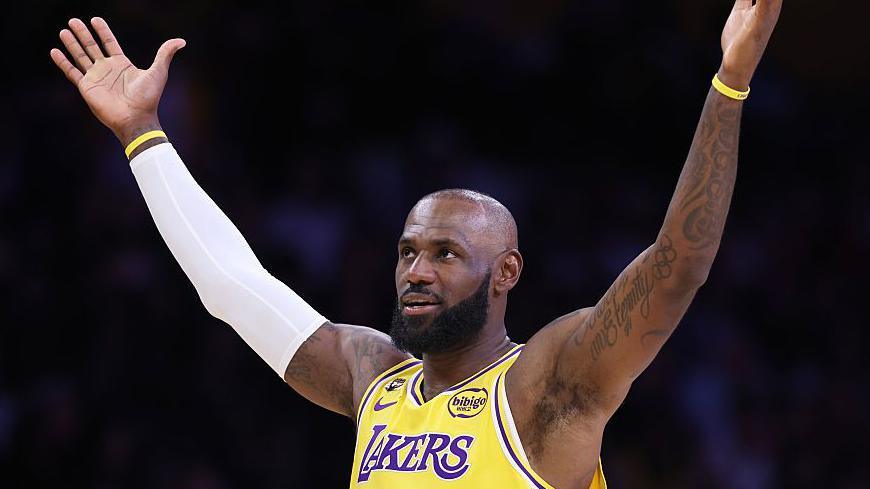 LeBron James no merece el título de superestrella de primer nivel